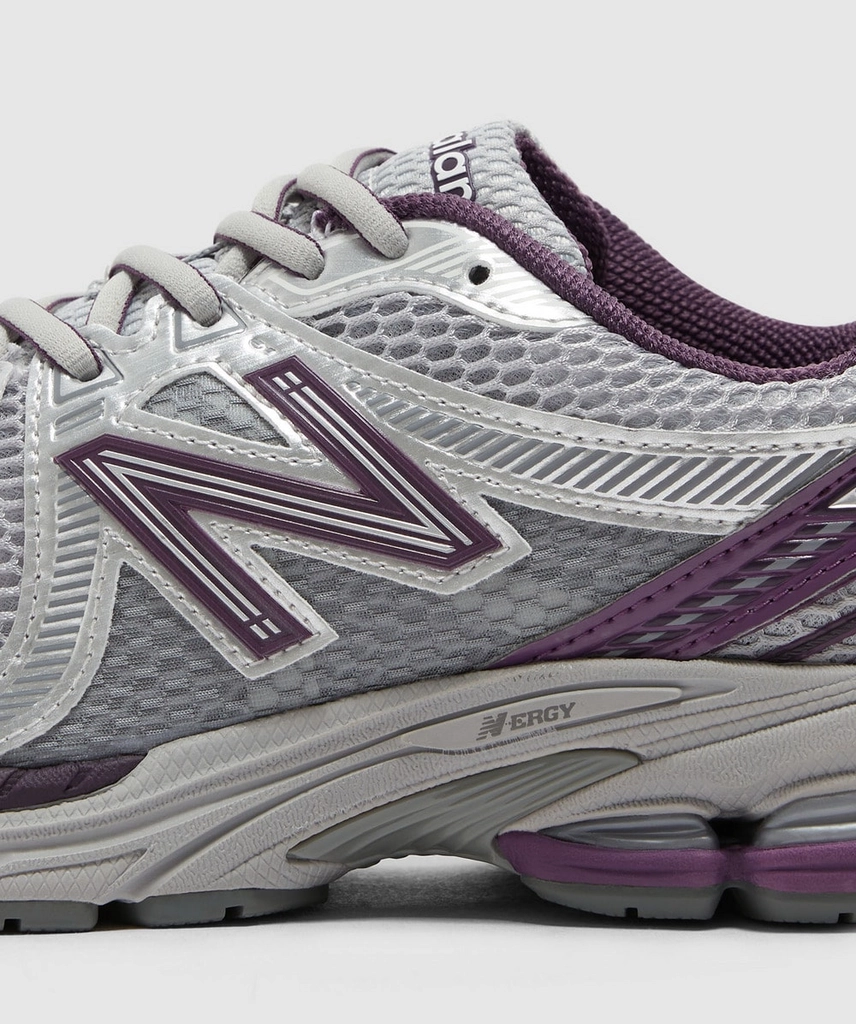 New Balance 860v2 'milky way' sneaker